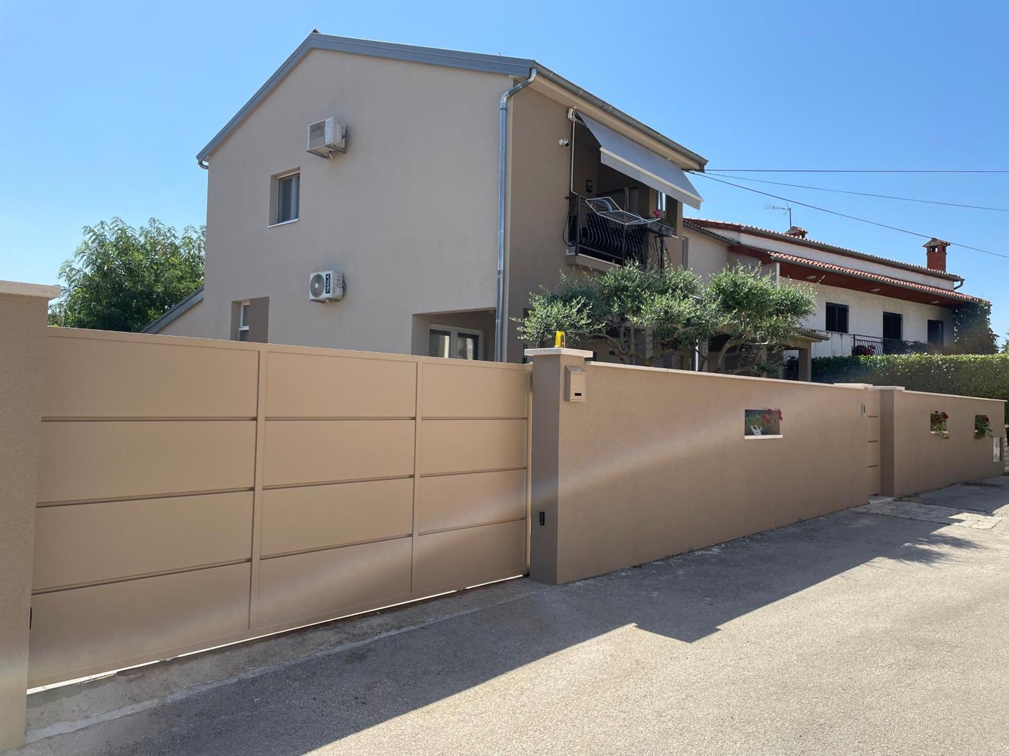 House Runa Porec Bagian luar foto
